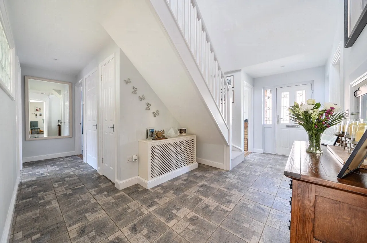 Greenway Crescent, Taunton, TA2, photo 3