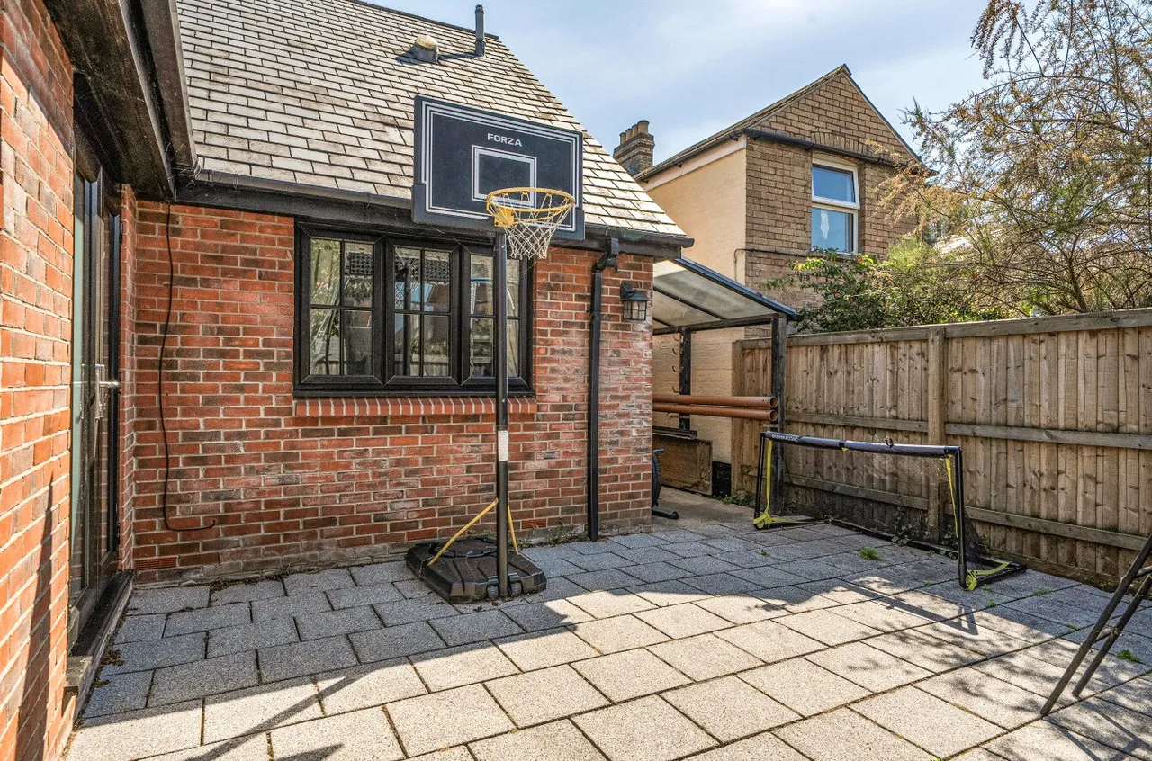 Greenway Crescent, Taunton, TA2, photo 43