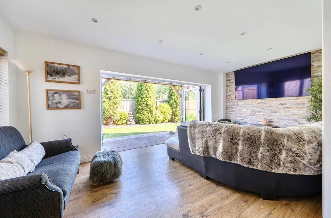 Greenway Crescent, Taunton, TA2, photo 13