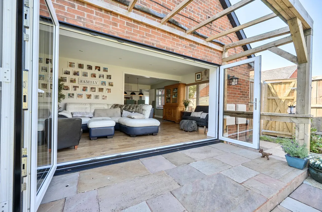Greenway Crescent, Taunton, TA2, photo 33