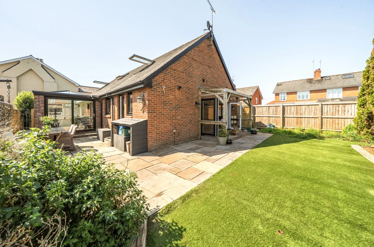 Greenway Crescent, Taunton, TA2, photo 2