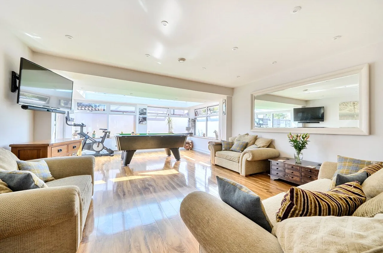 Greenway Crescent, Taunton, TA2, photo 16