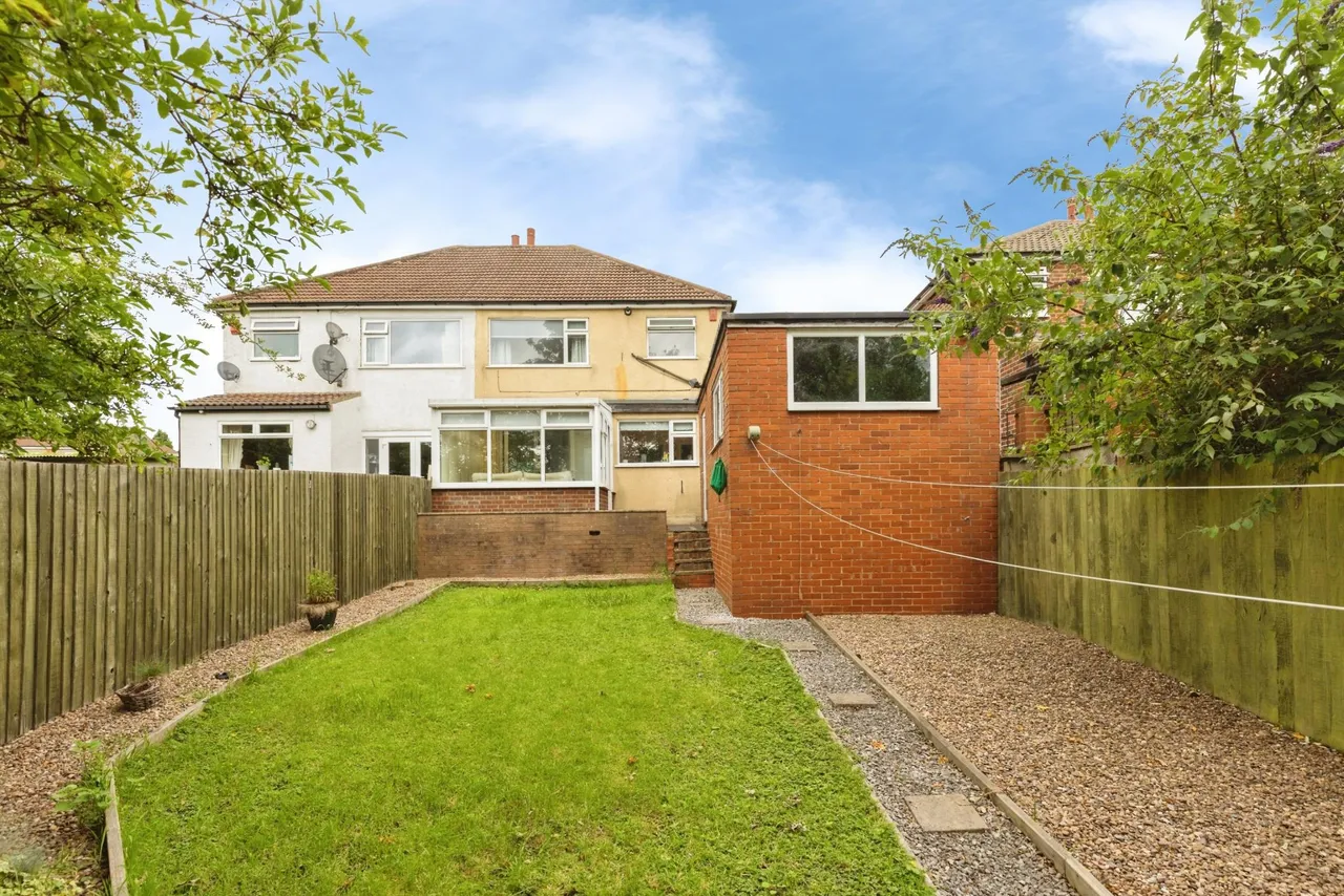 Field End Road, Leeds, LS15, photo 13
