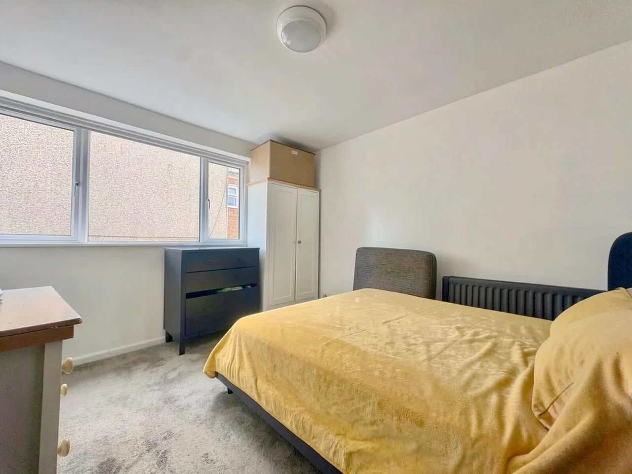 Town Centre, SN1, photo 4
