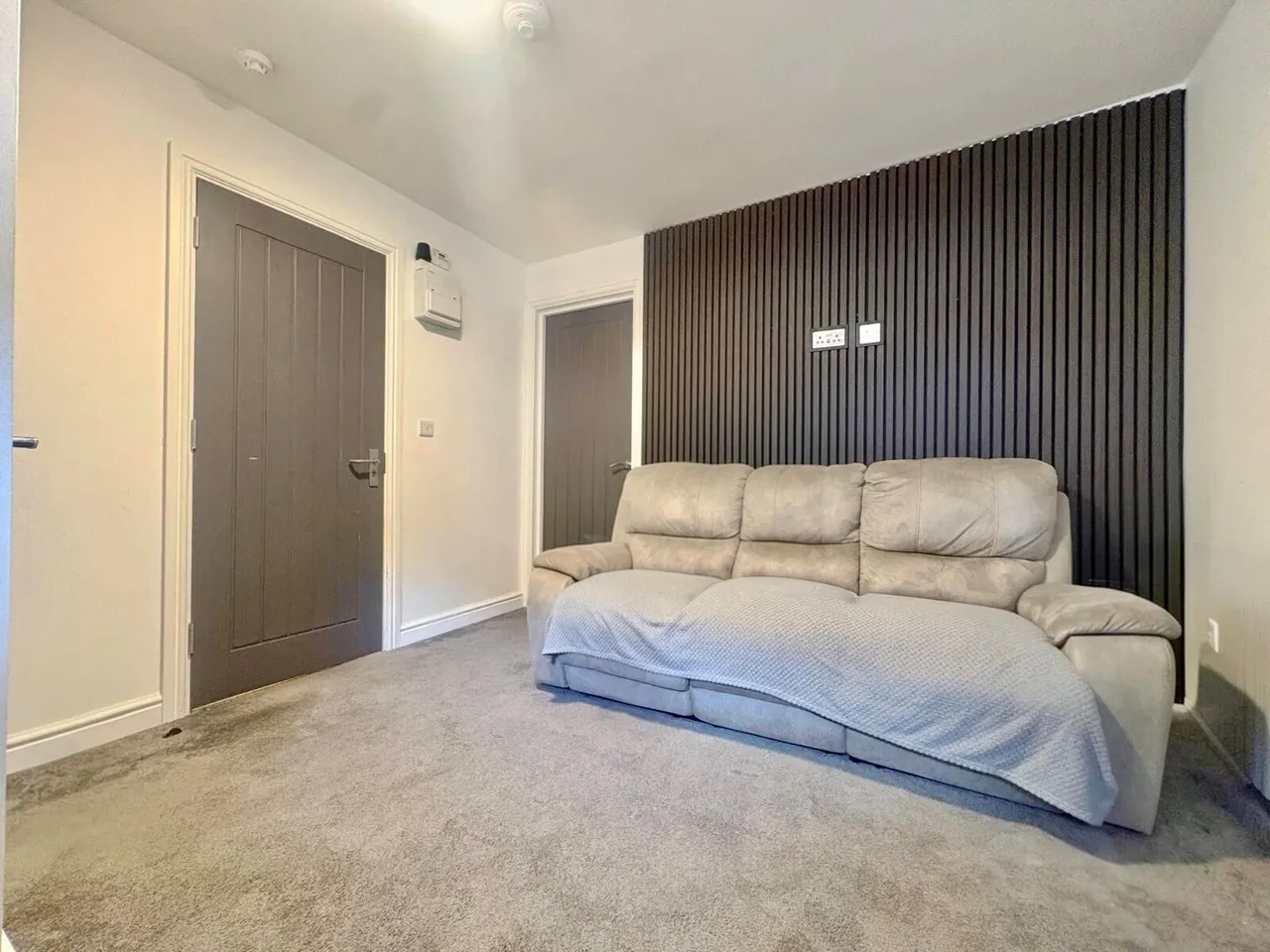 1 bed flat to rent, Town Centre, SN1