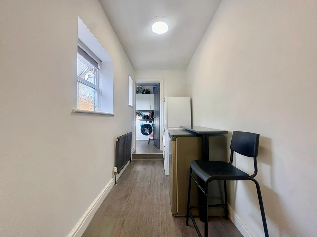 Town Centre, SN1, photo 6