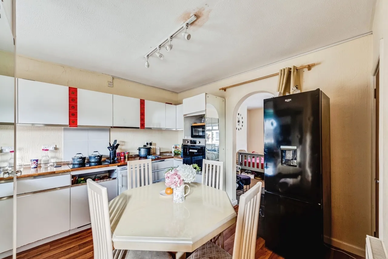 Dowling Street, Swindon, SN1, photo 6