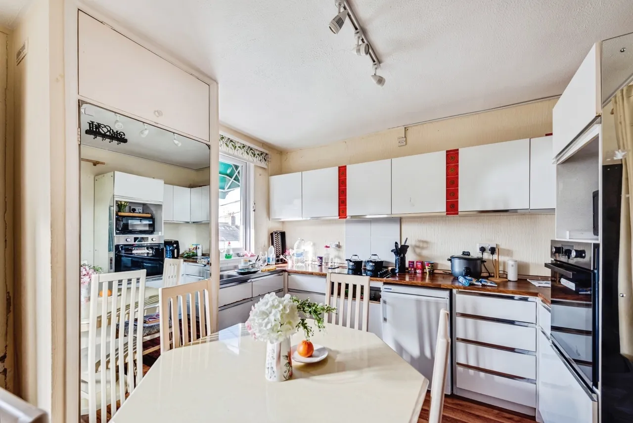 Dowling Street, Swindon, SN1, photo 7