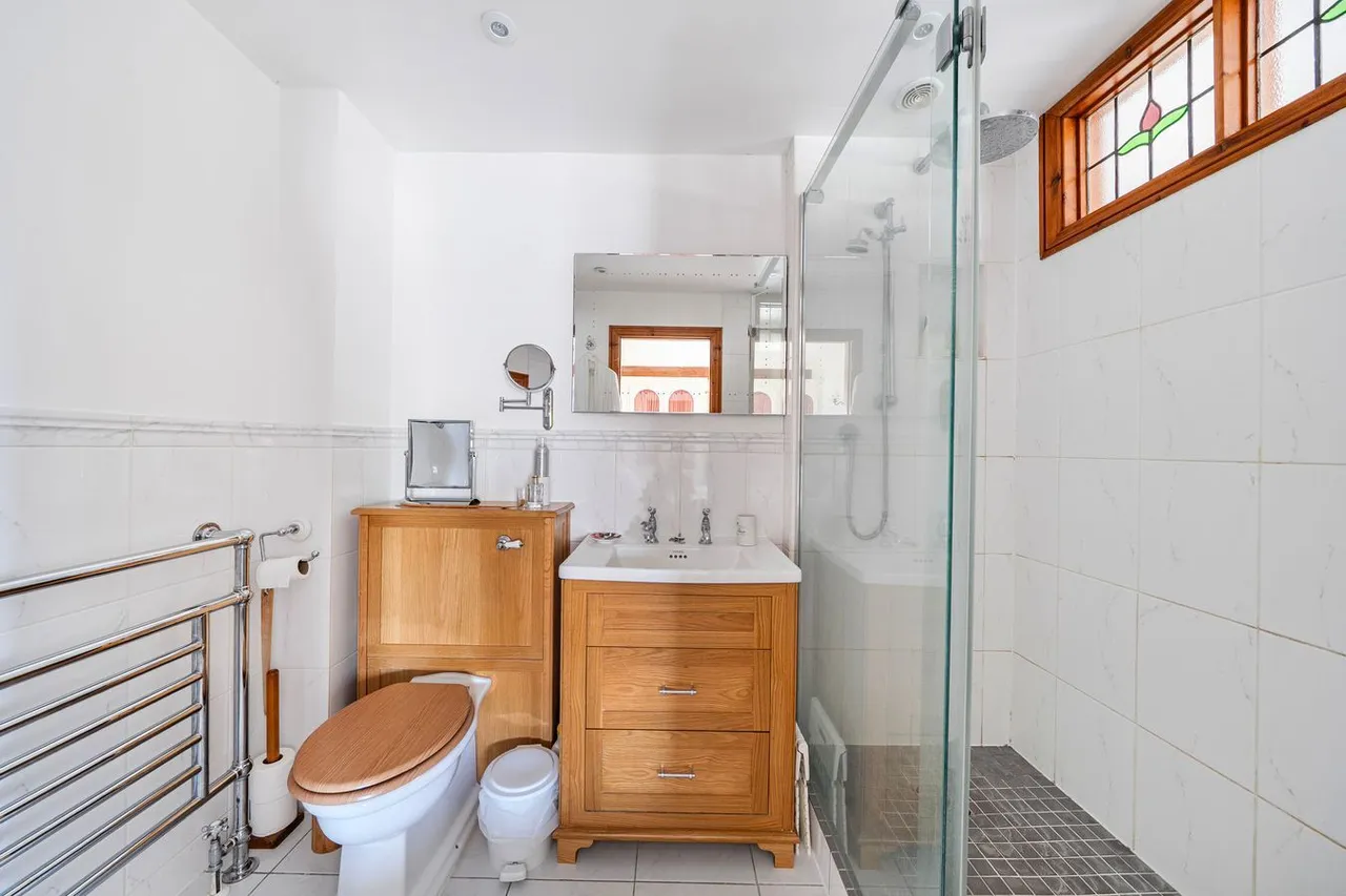 Brock Court, Castle Cary, BA7, photo 21