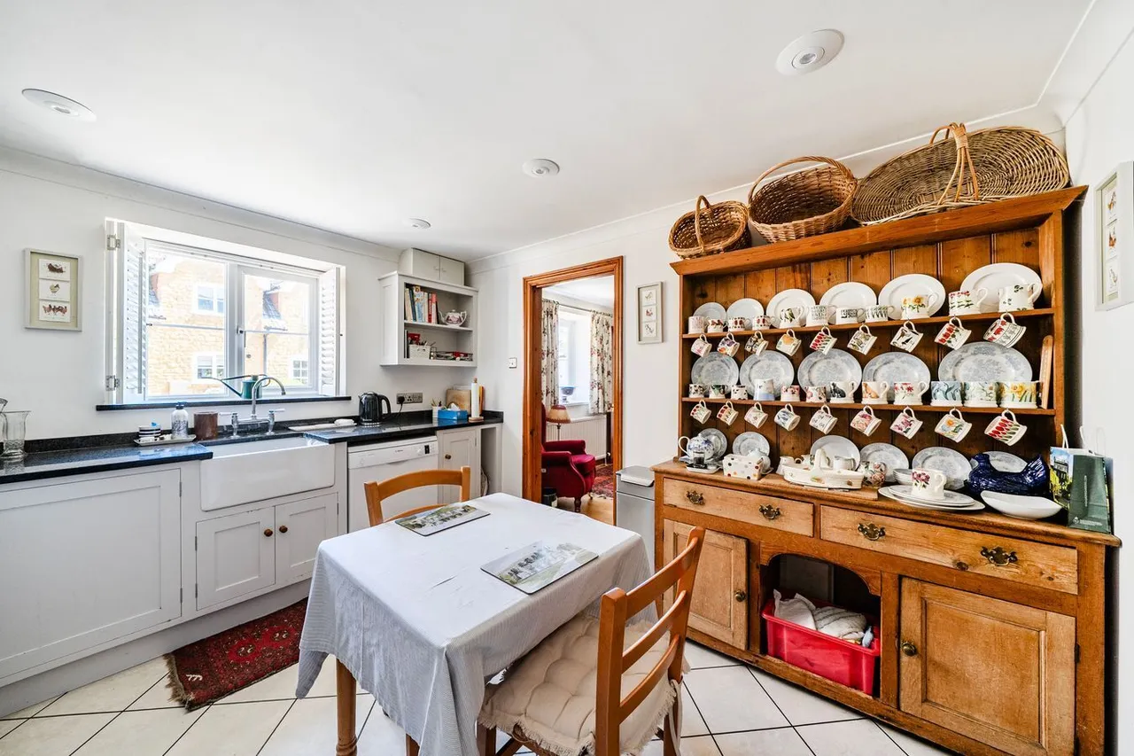 Brock Court, Castle Cary, BA7, photo 10