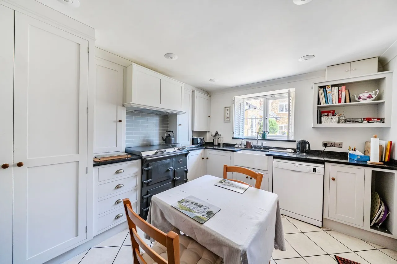 Brock Court, Castle Cary, BA7, photo 12