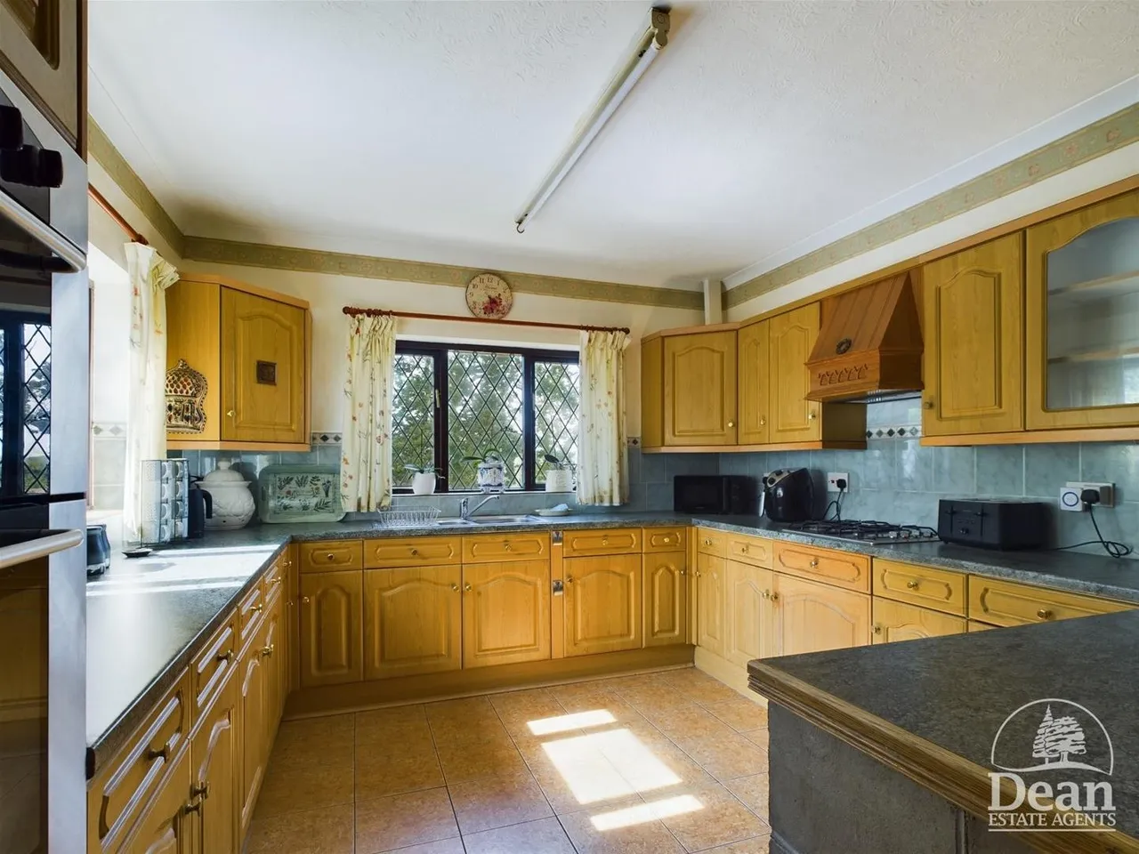 High Street, Bream, GL15, photo 9