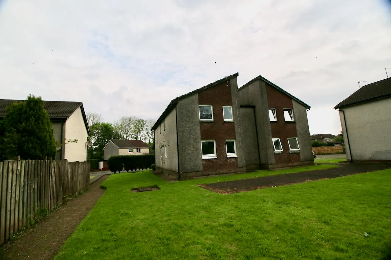 Barbeth Road, Condorrat, G67 4SH, photo 17