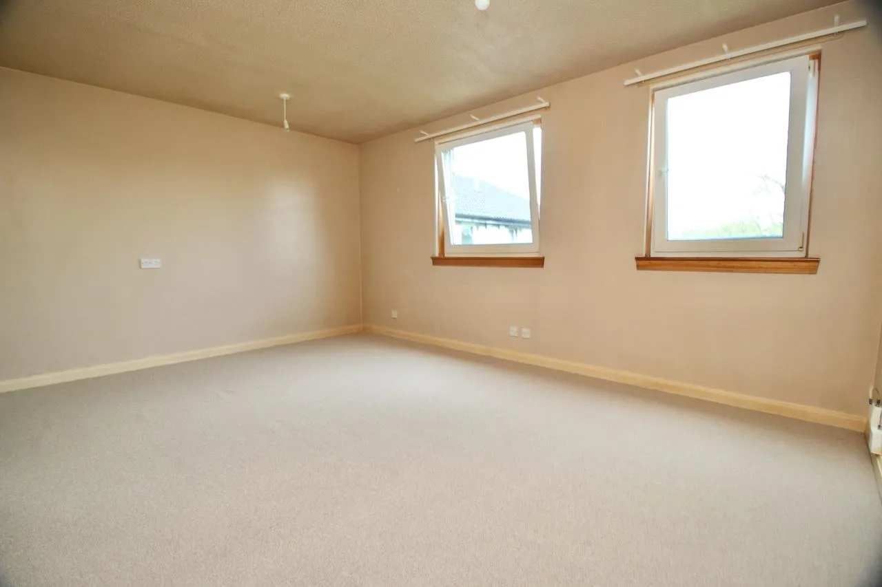 Barbeth Road, Condorrat, G67 4SH, photo 6