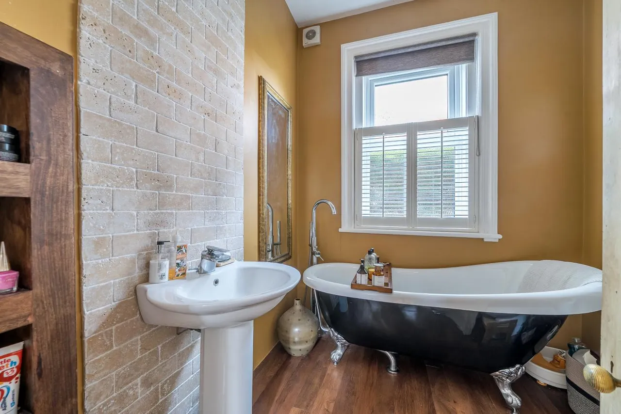 Methuen Road, BH8, photo 10