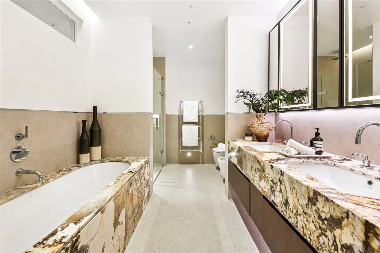Charles Street, Mayfair, W1J, photo 12