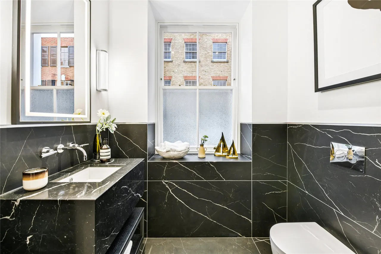 Charles Street, Mayfair, W1J, photo 17