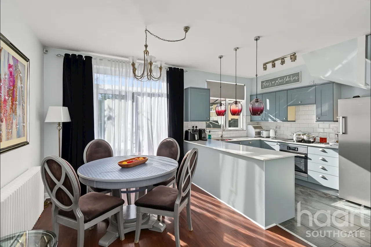 Pevensey Avenue, Enfield, EN1, photo 14