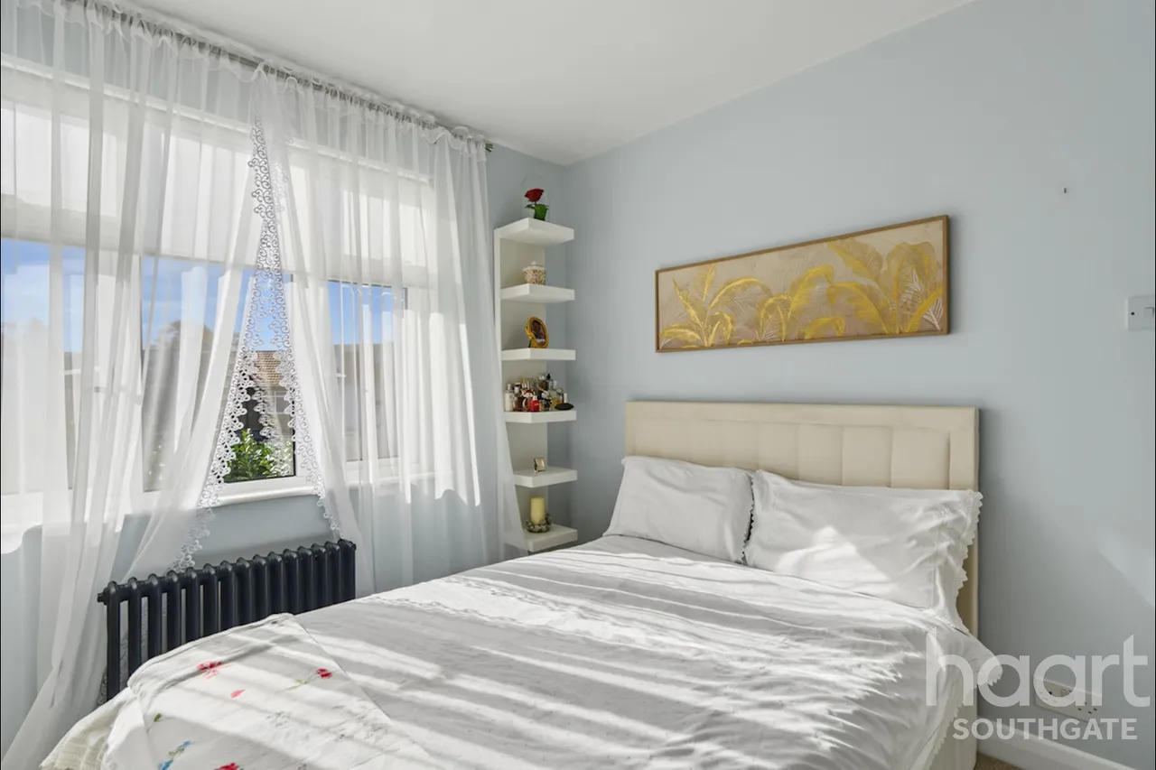Pevensey Avenue, Enfield, EN1, photo 30