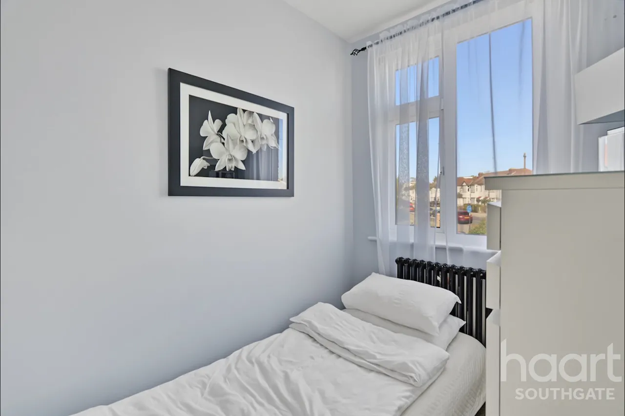 Pevensey Avenue, Enfield, EN1, photo 34