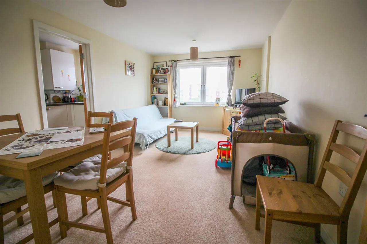 Newstead Way, Harlow, CM20, photo 3