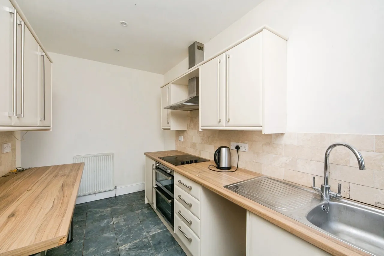 Withington Avenue, Old Colwyn, LL29, photo 10