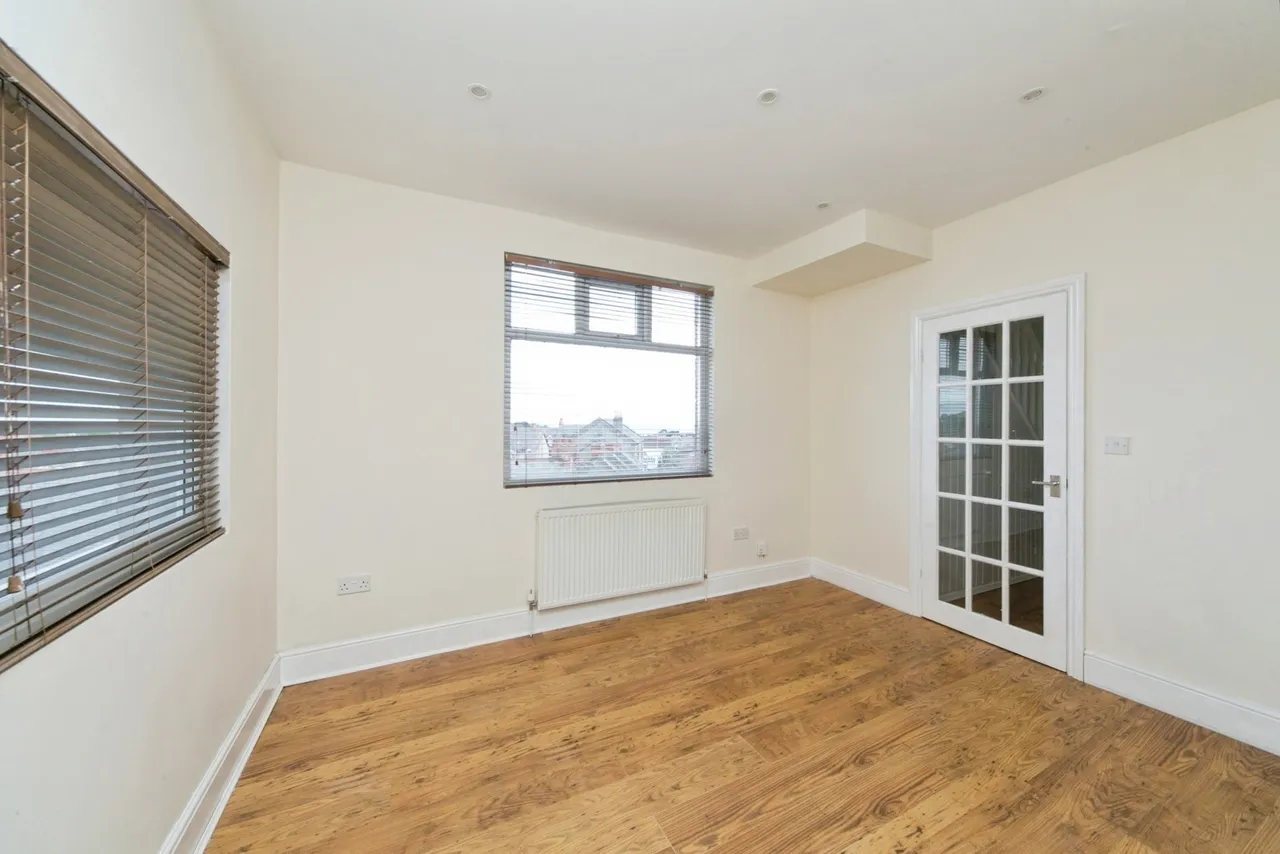 Withington Avenue, Old Colwyn, LL29, photo 9