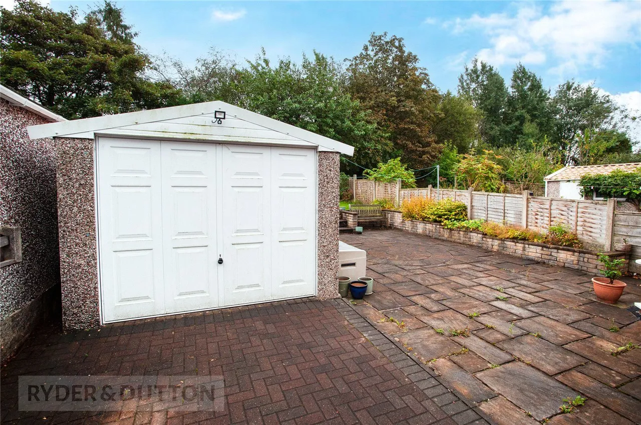 Broadway, Royton, OL2, photo 21