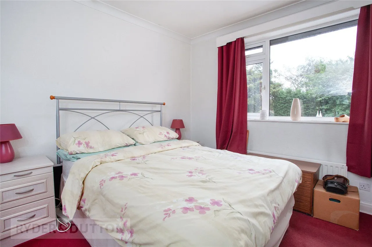 Broadway, Royton, OL2, photo 15