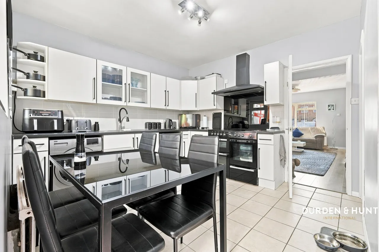 Victoria Road, Rayleigh, SS6, photo 5