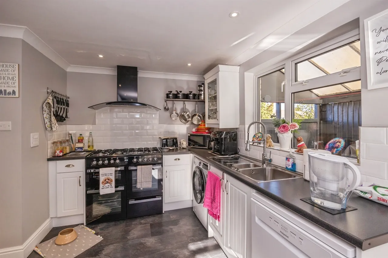 Milton Road, Waterlooville, PO7, photo 3