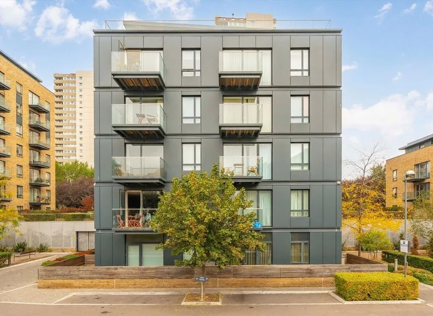 2 bed flat for sale, Heritage Place, Brentford, TW8