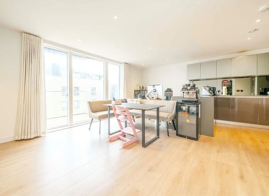 Heritage Place, Brentford, TW8, photo 2