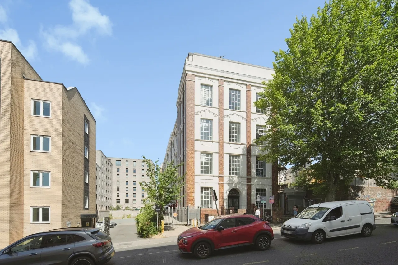 1 bed flat for sale, Coombe Road, Brighton, BN2