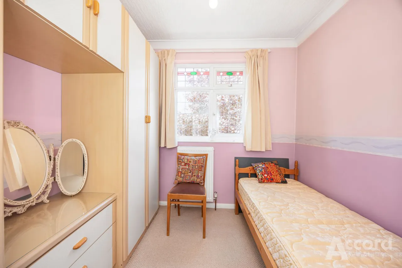 Helmsdale Road, Romford, RM1, photo 34