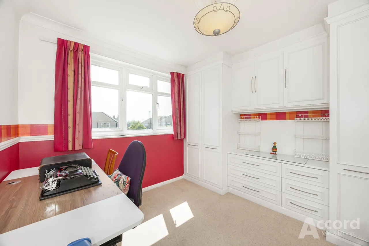 Helmsdale Road, Romford, RM1, photo 35