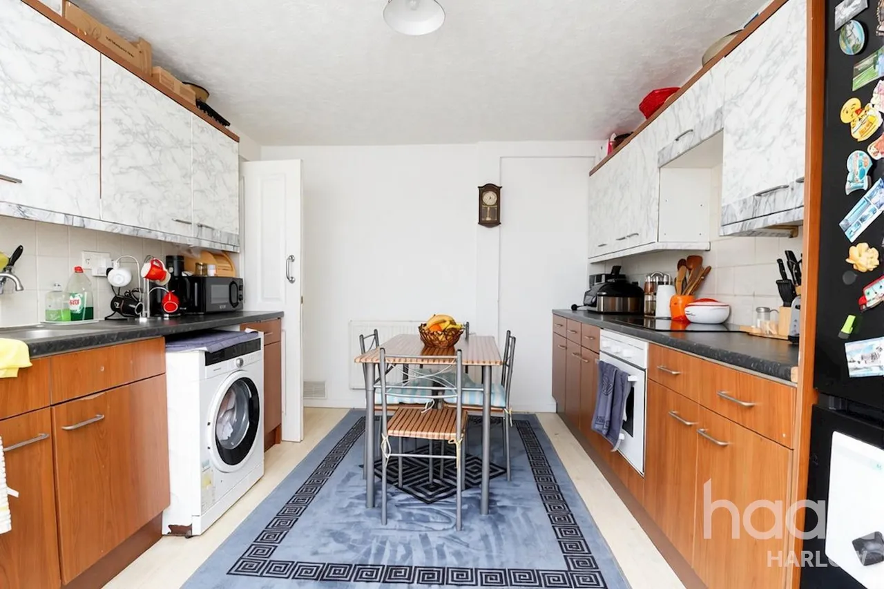 Milwards, Harlow, CM19, photo 3