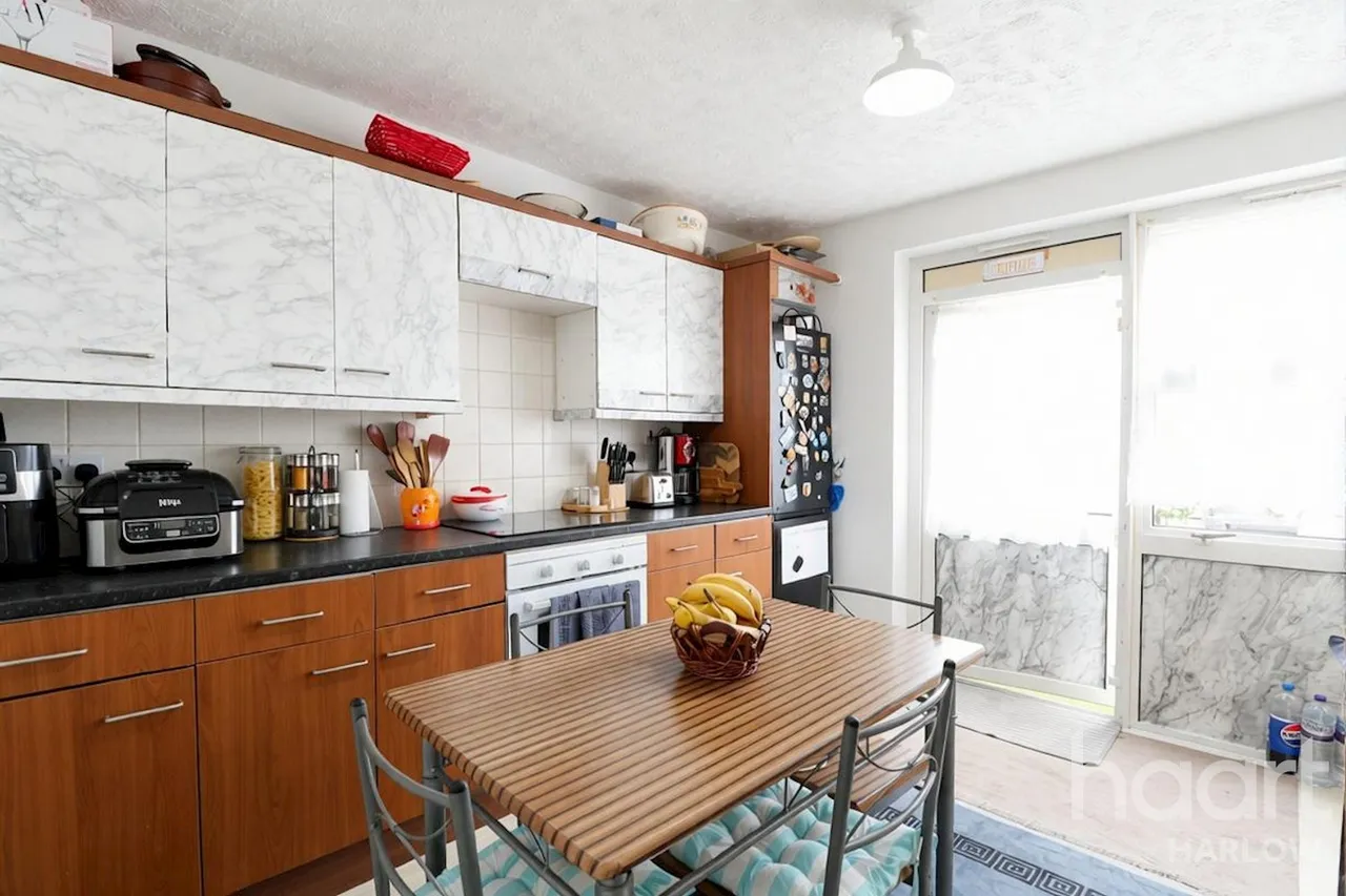 Milwards, Harlow, CM19, photo 13