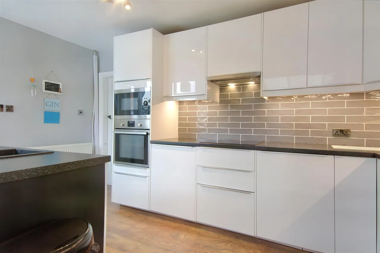 Ravensdale Avenue, Long Eaton, NG10, photo 8