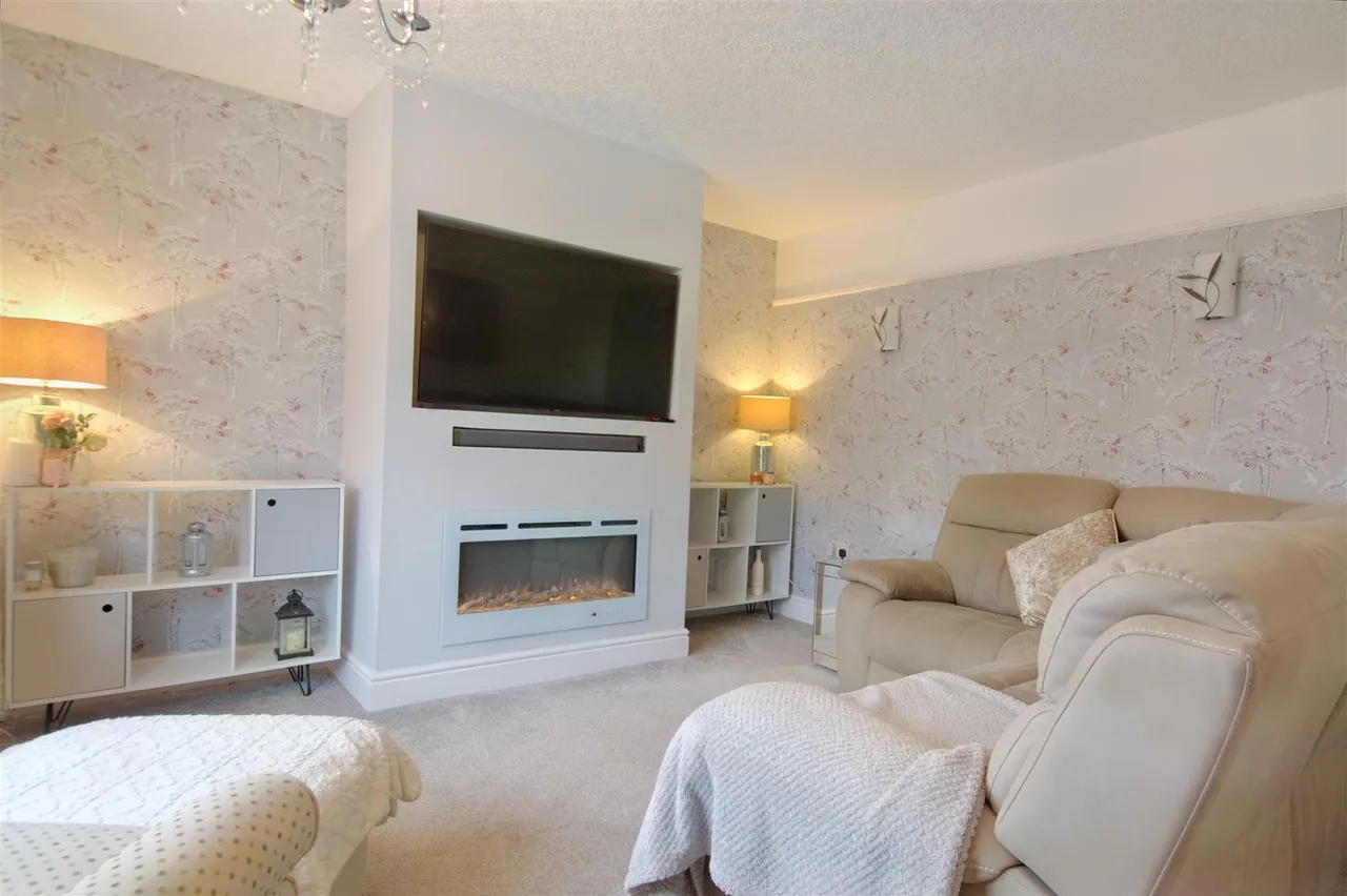 Ravensdale Avenue, Long Eaton, NG10, photo 2