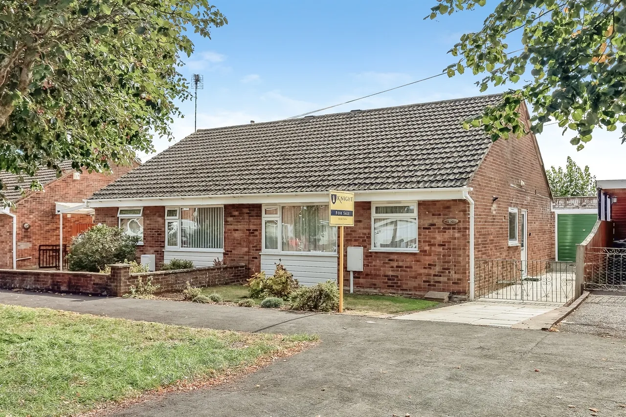 2 bed house for sale, Emmanuel Road, Stamford, PE9