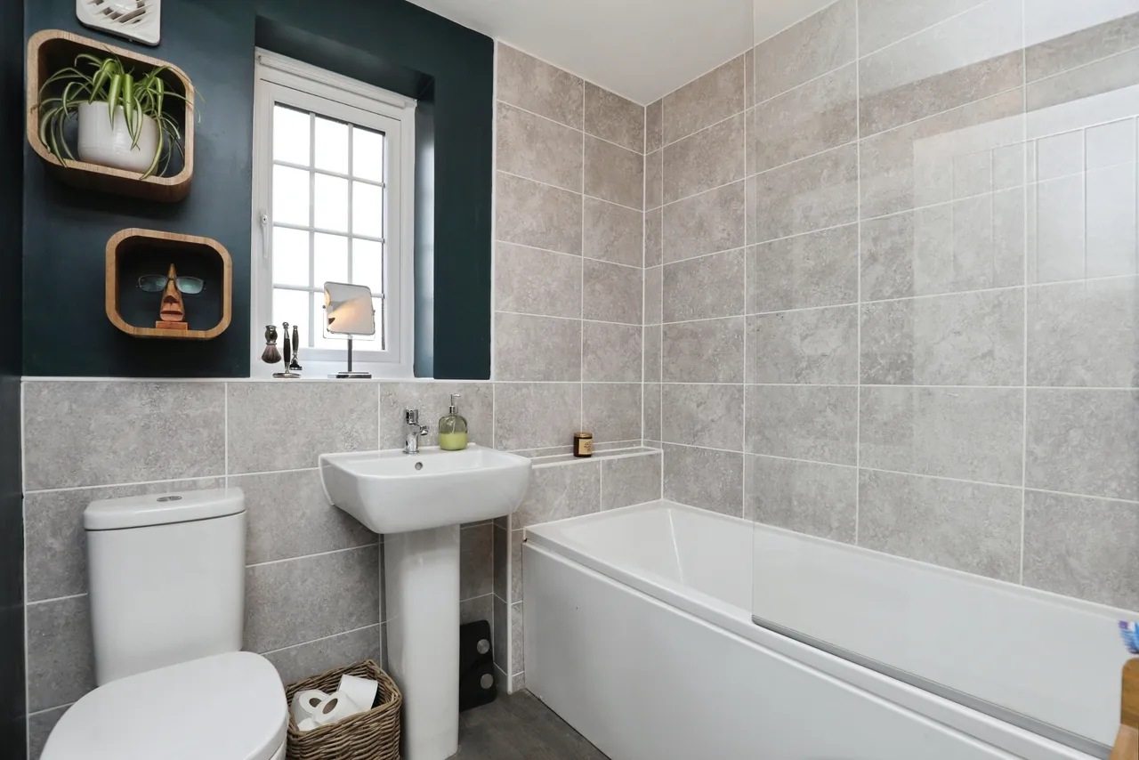 Reedmace Way, Crewe, CW2, photo 8