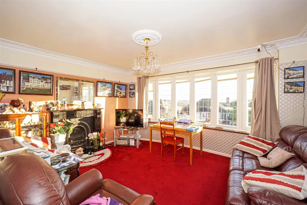 Oakwood Close, Hastings, photo 2