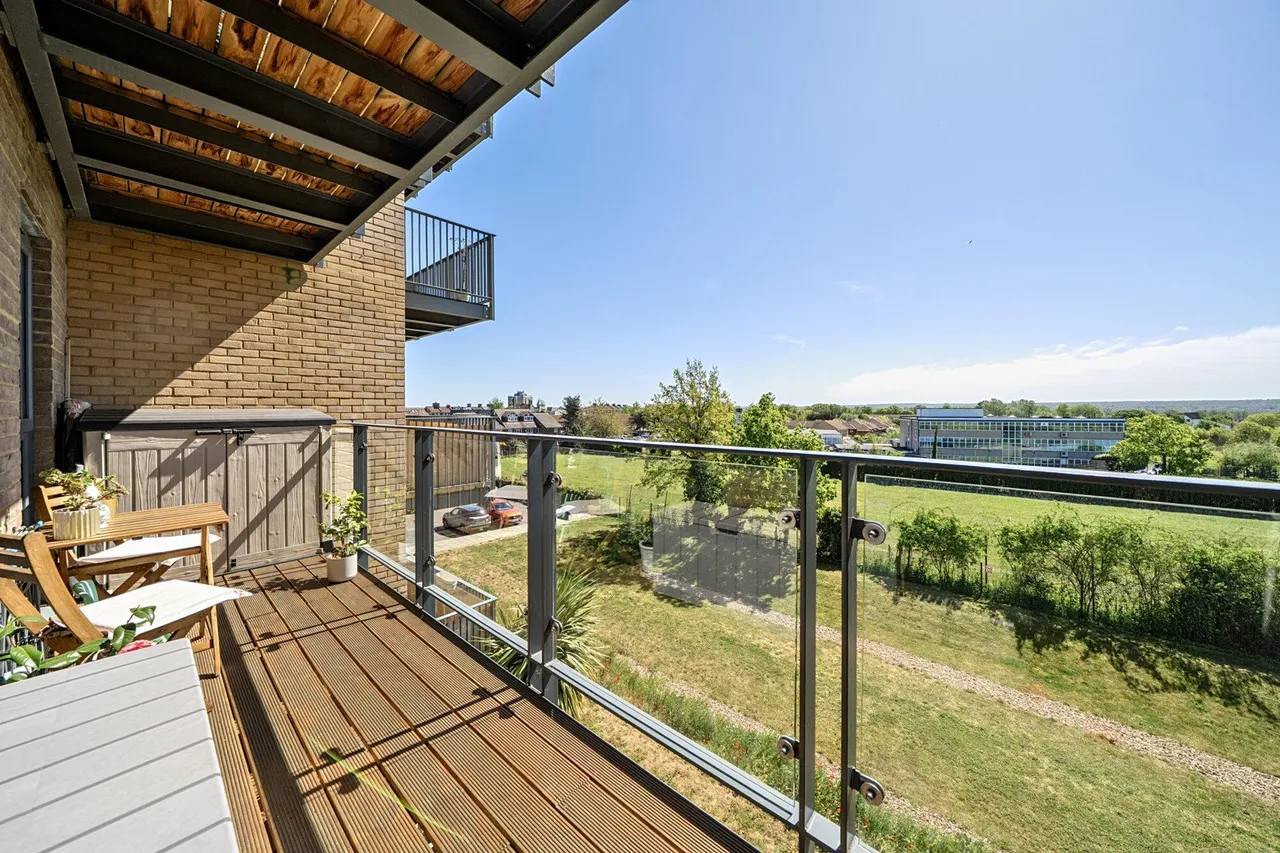 2 bed flat for sale — Apple Yard, SE20