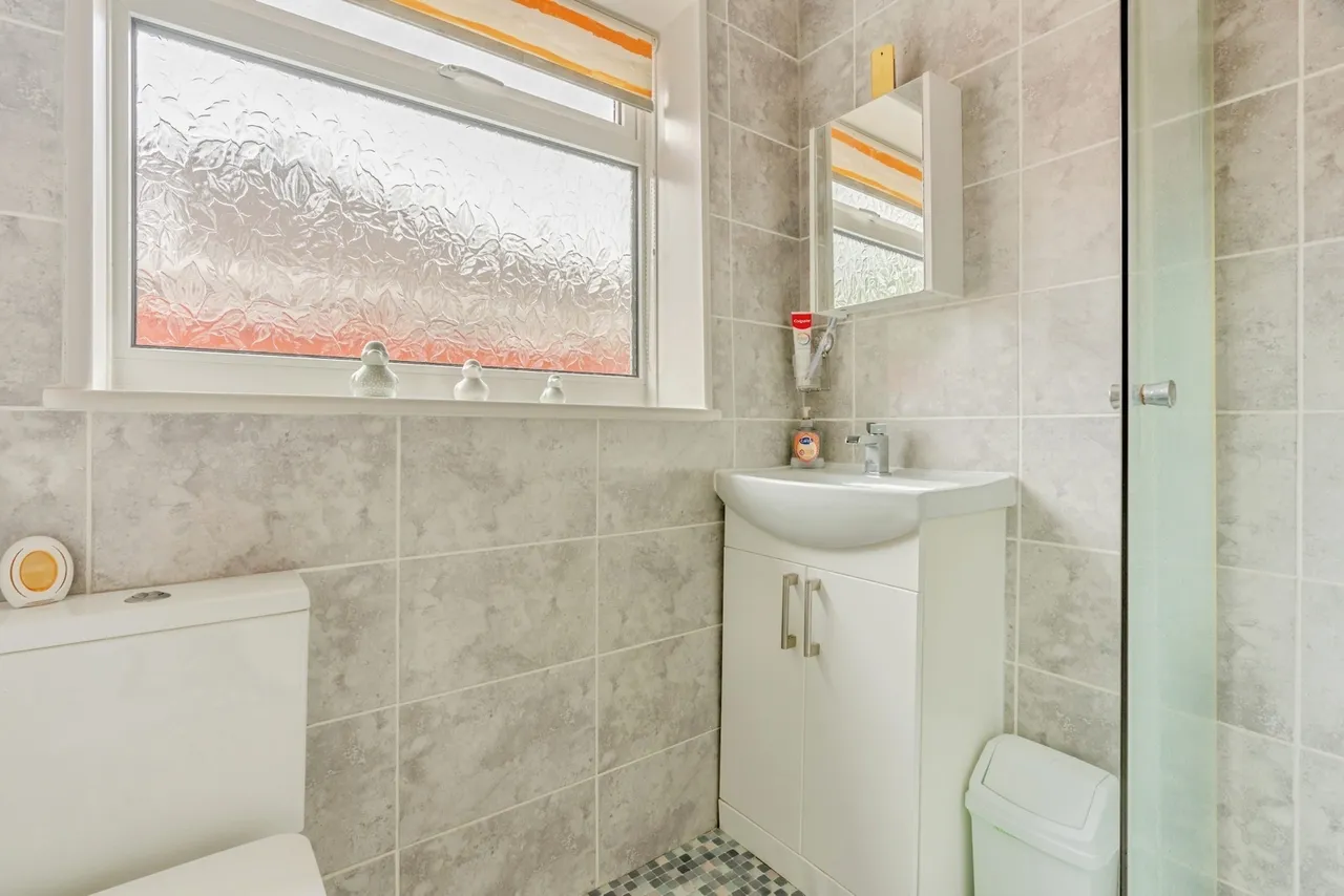Crow Wood Avenue, Burnley, BB12, photo 13