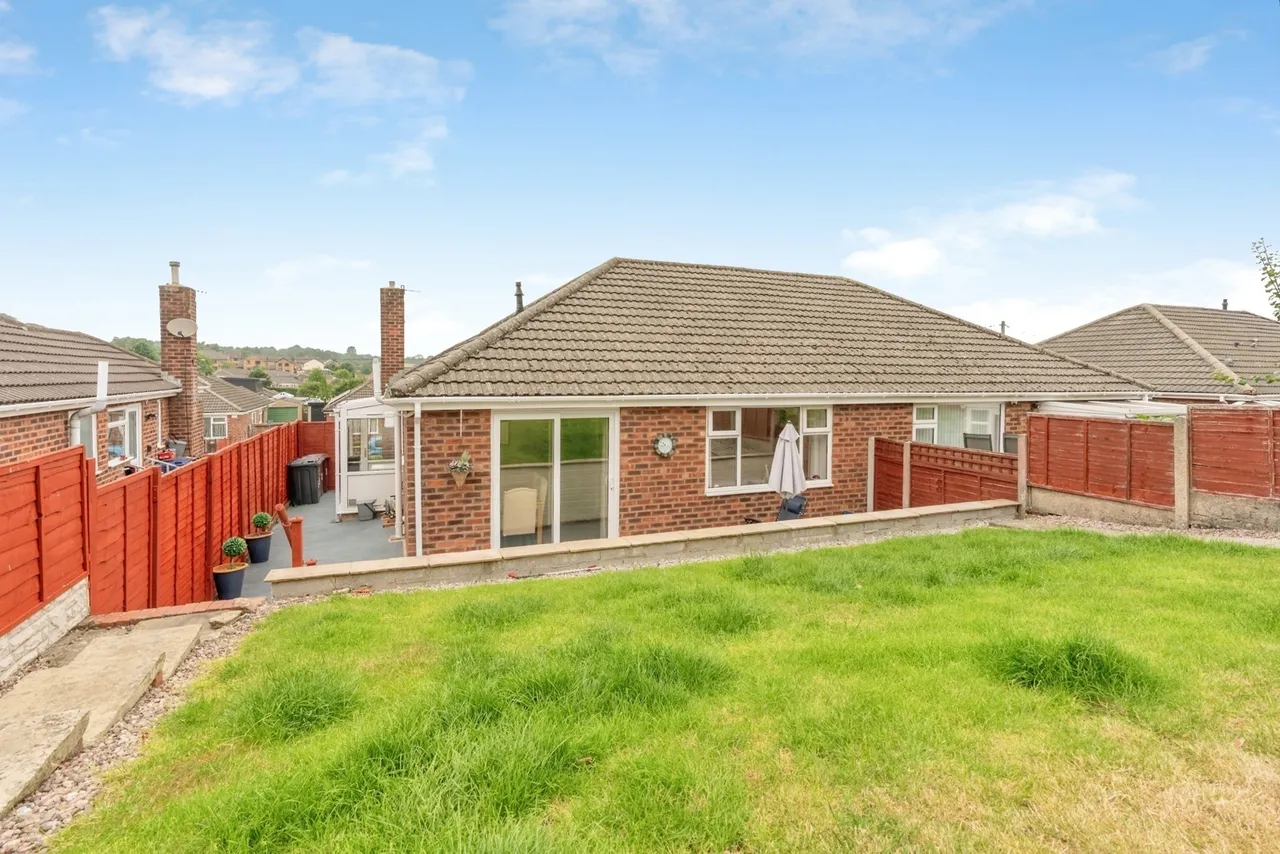 Crow Wood Avenue, Burnley, BB12, photo 16