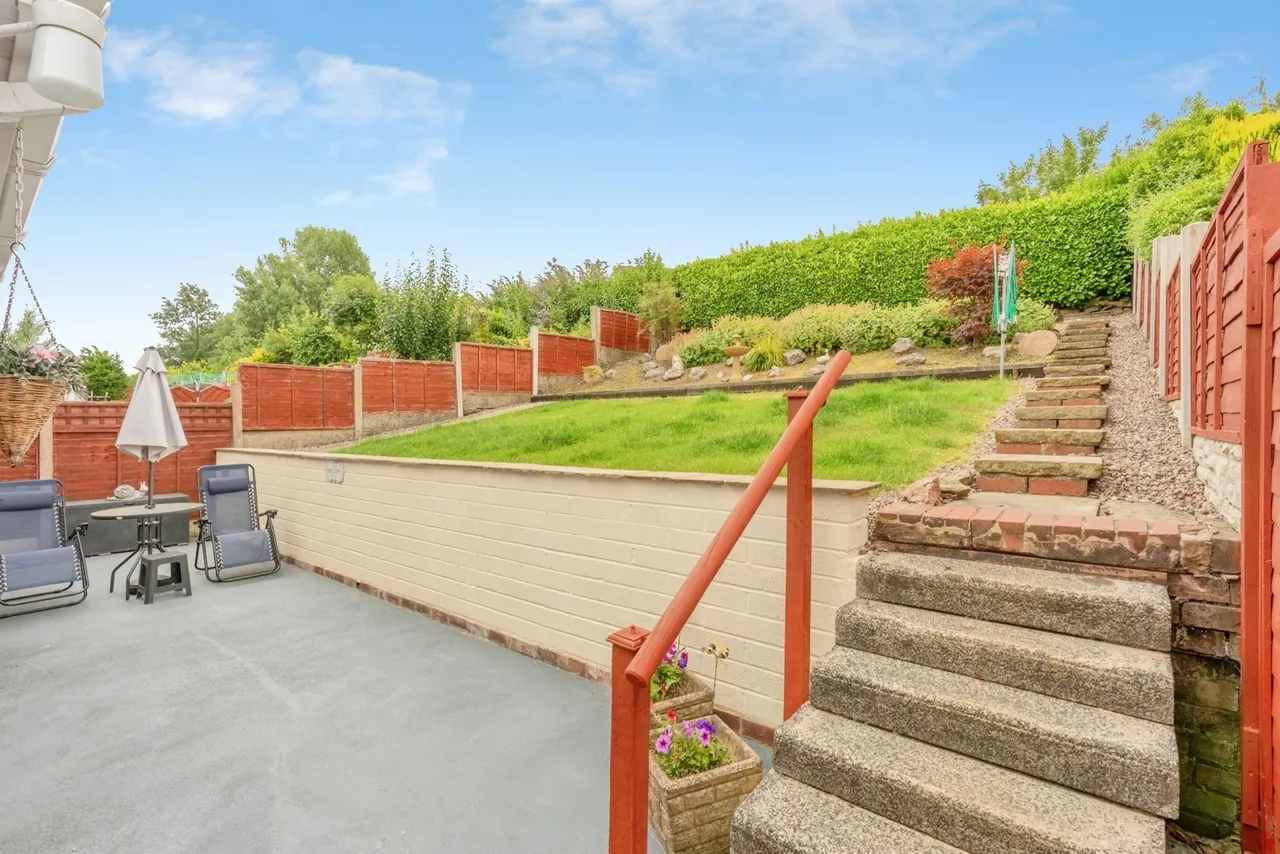 Crow Wood Avenue, Burnley, BB12, photo 4
