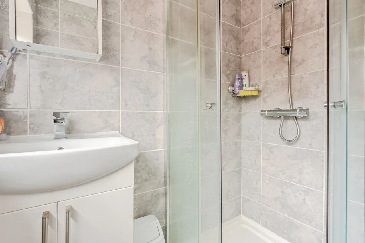 Crow Wood Avenue, Burnley, BB12, photo 12
