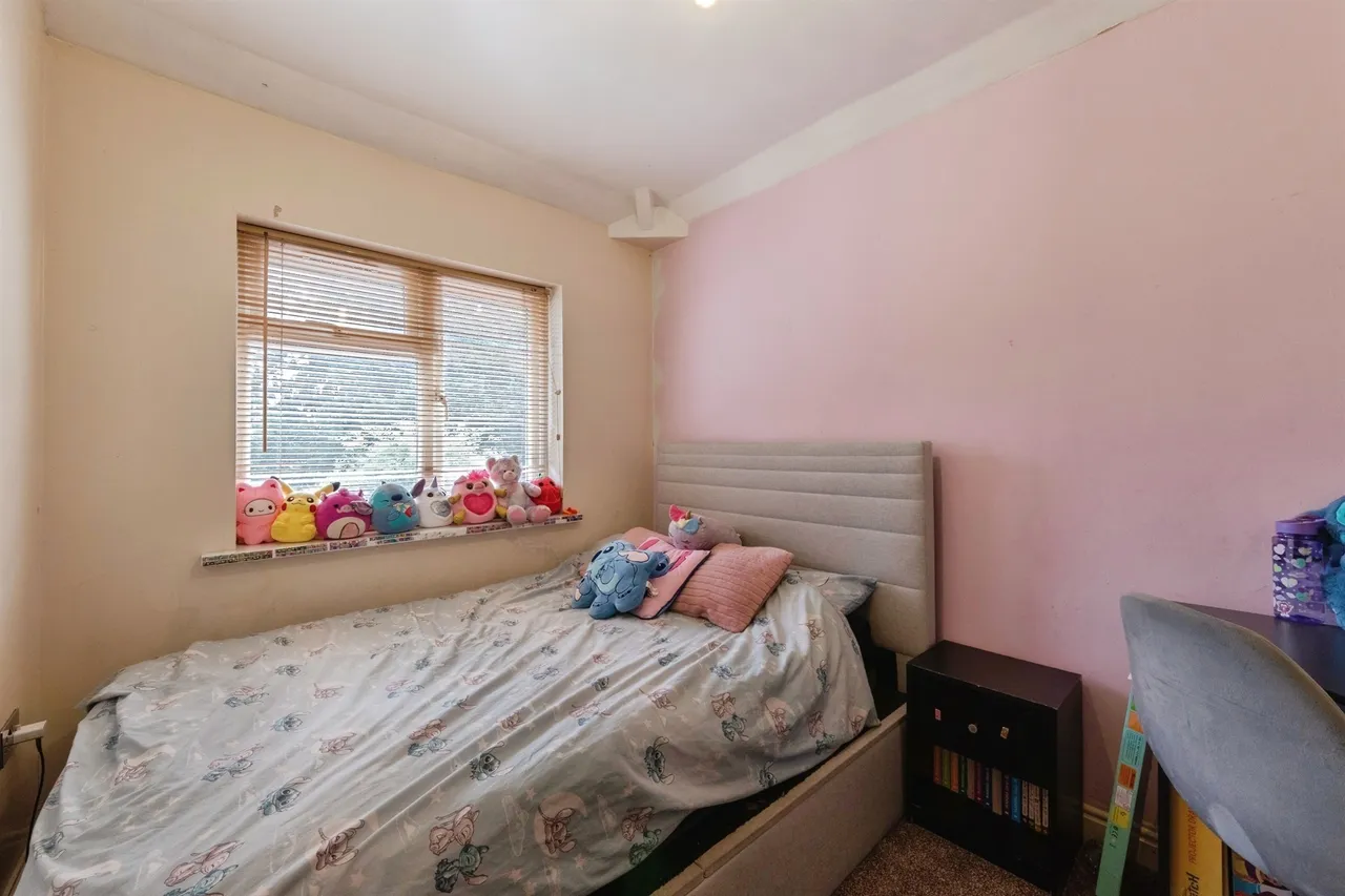 Broom Hall Grove, Birmingham, B27, photo 15