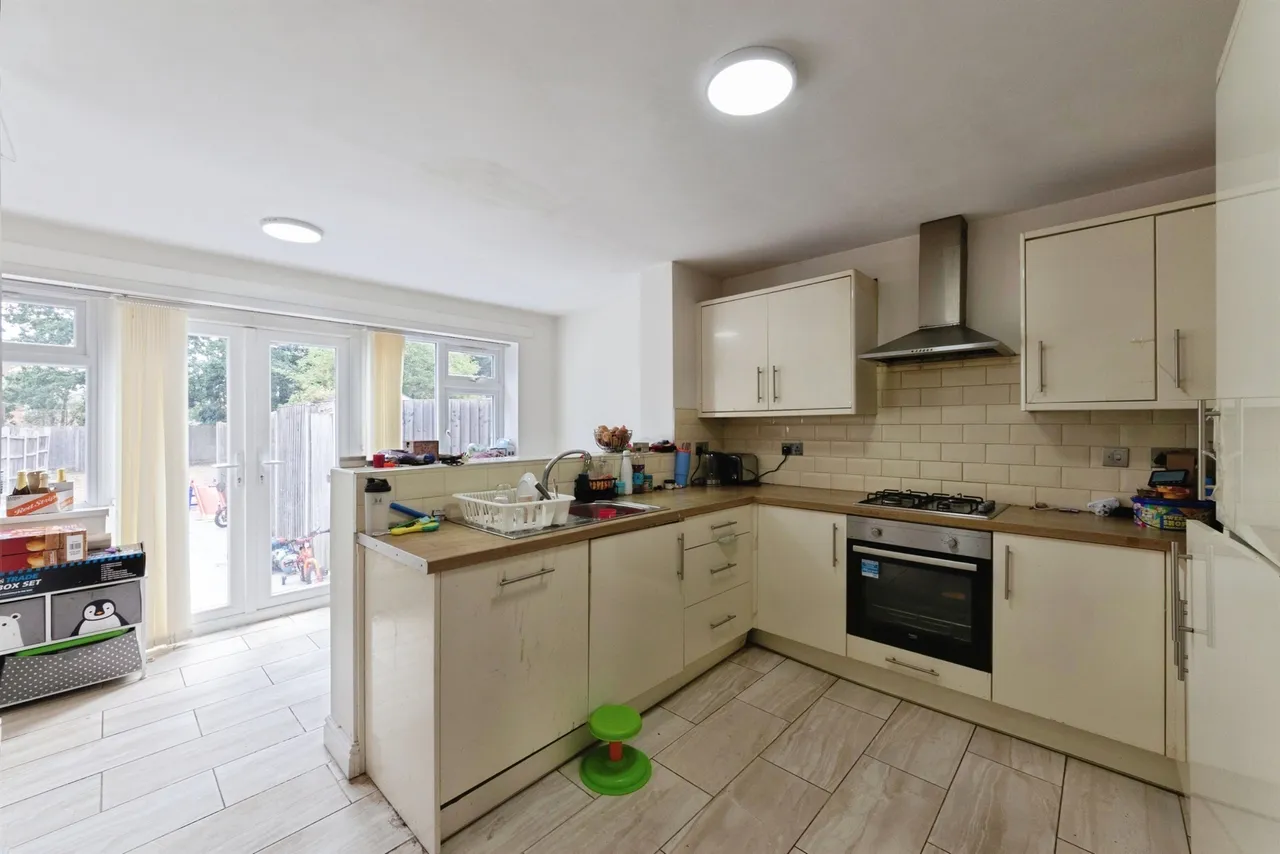 Broom Hall Grove, Birmingham, B27, photo 8